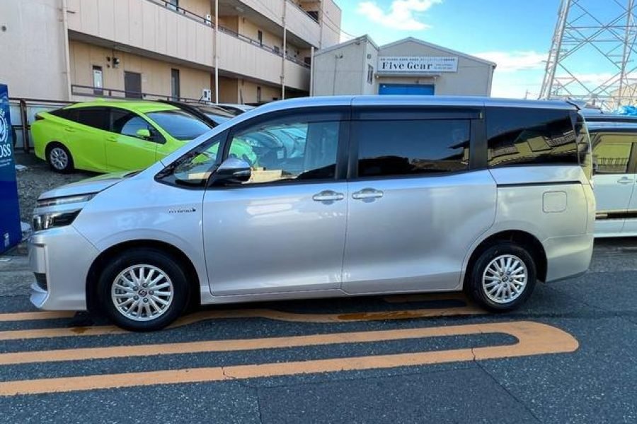 Toyota Noah voxy