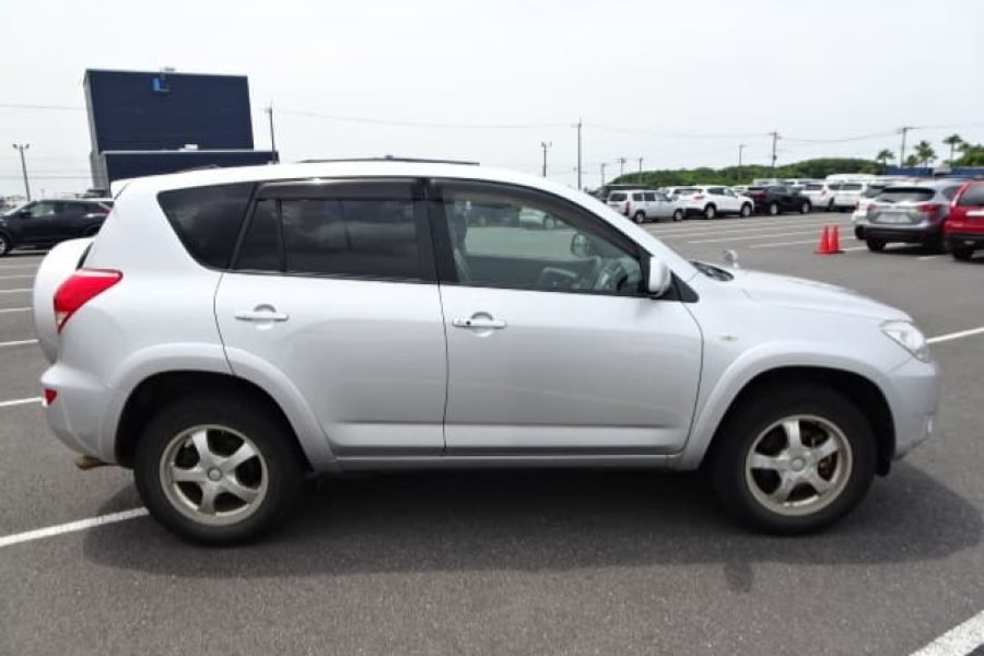 Toyota RAV4 5 Doors Silver