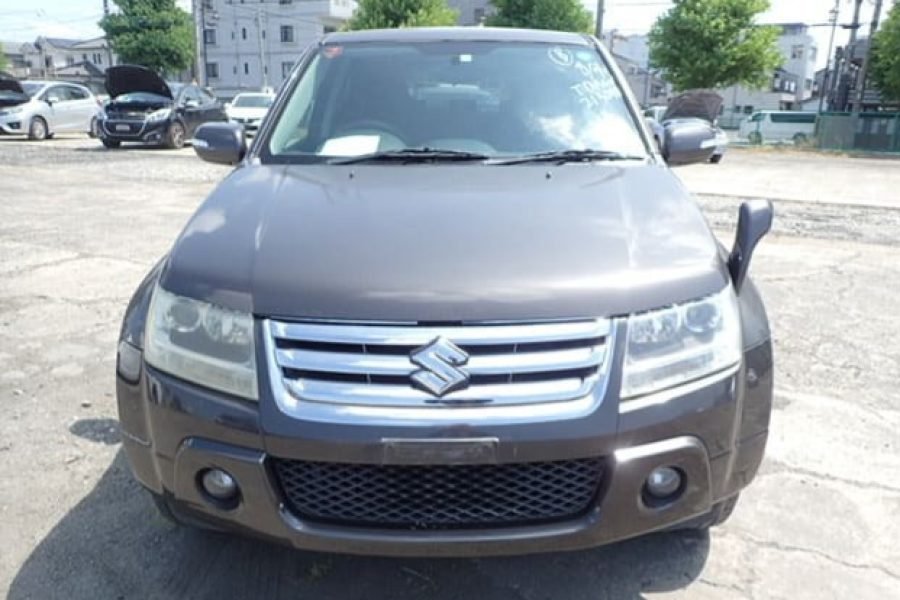 Suzuki Grand 5 Gray